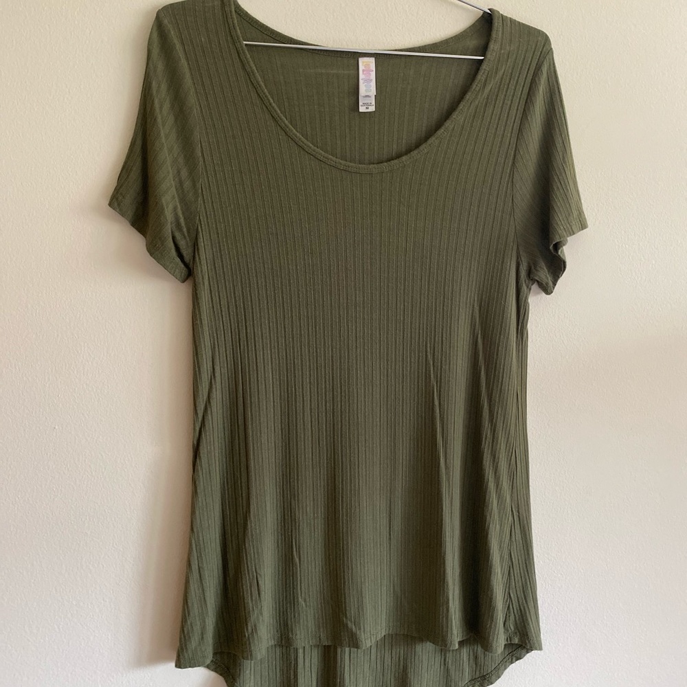 Lularoe classic Tee